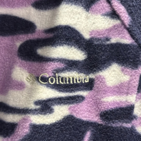 Columbia Purple and Black Camouflage Fleece Jacket - Picture 2 of 4